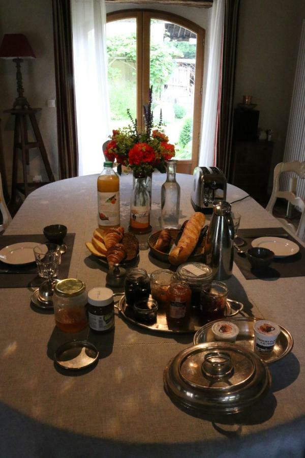 Le Bourgis Bed & Breakfast La Chapelle-Montligeon Bagian luar foto