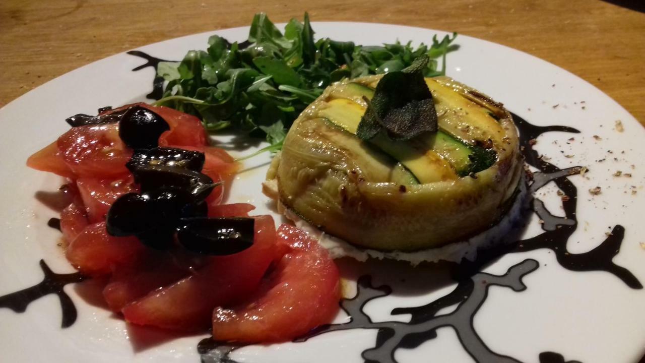 Le Bourgis Bed & Breakfast La Chapelle-Montligeon Bagian luar foto
