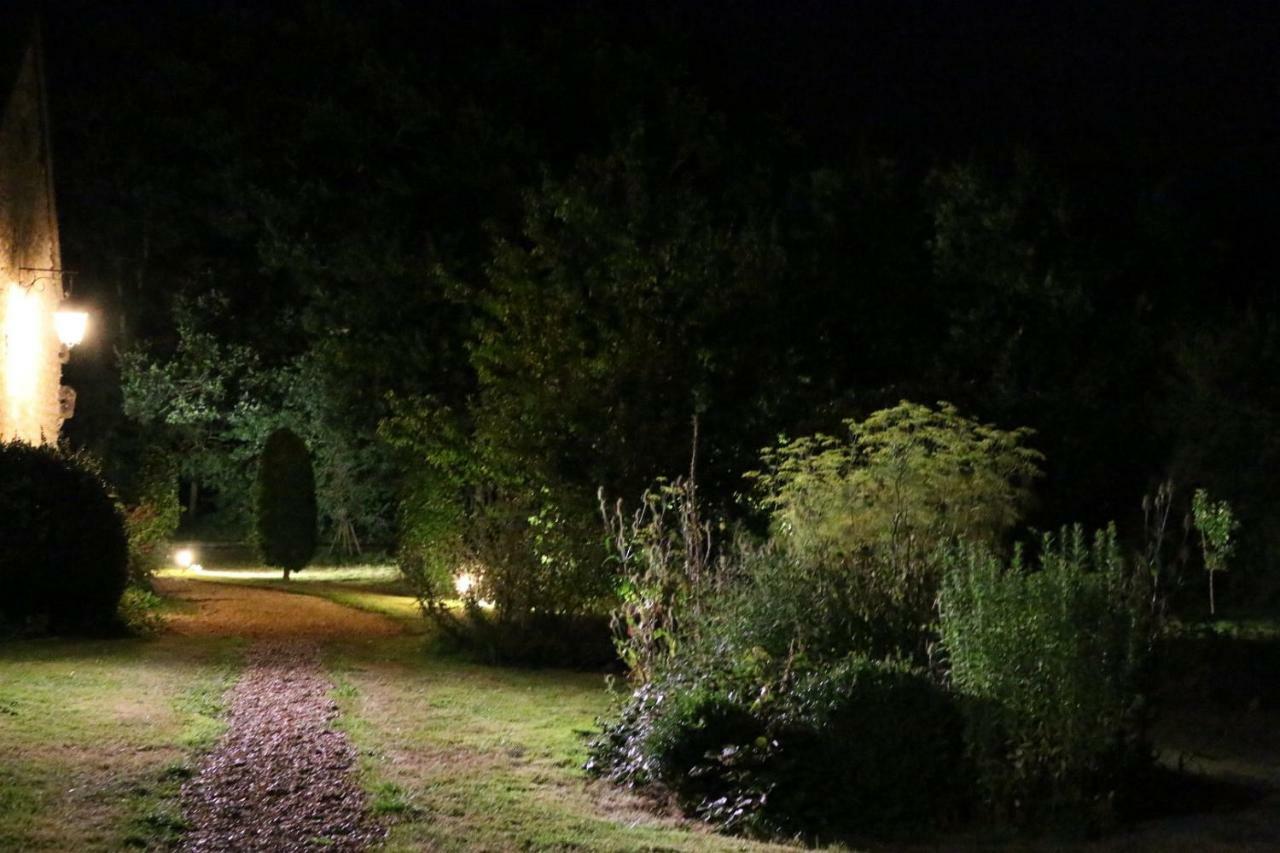 Le Bourgis Bed & Breakfast La Chapelle-Montligeon Bagian luar foto